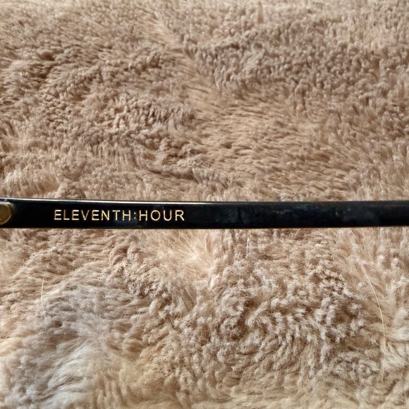 Eleventh Hour Essentials Classic Black Sunglasses - Picture 4 of 4